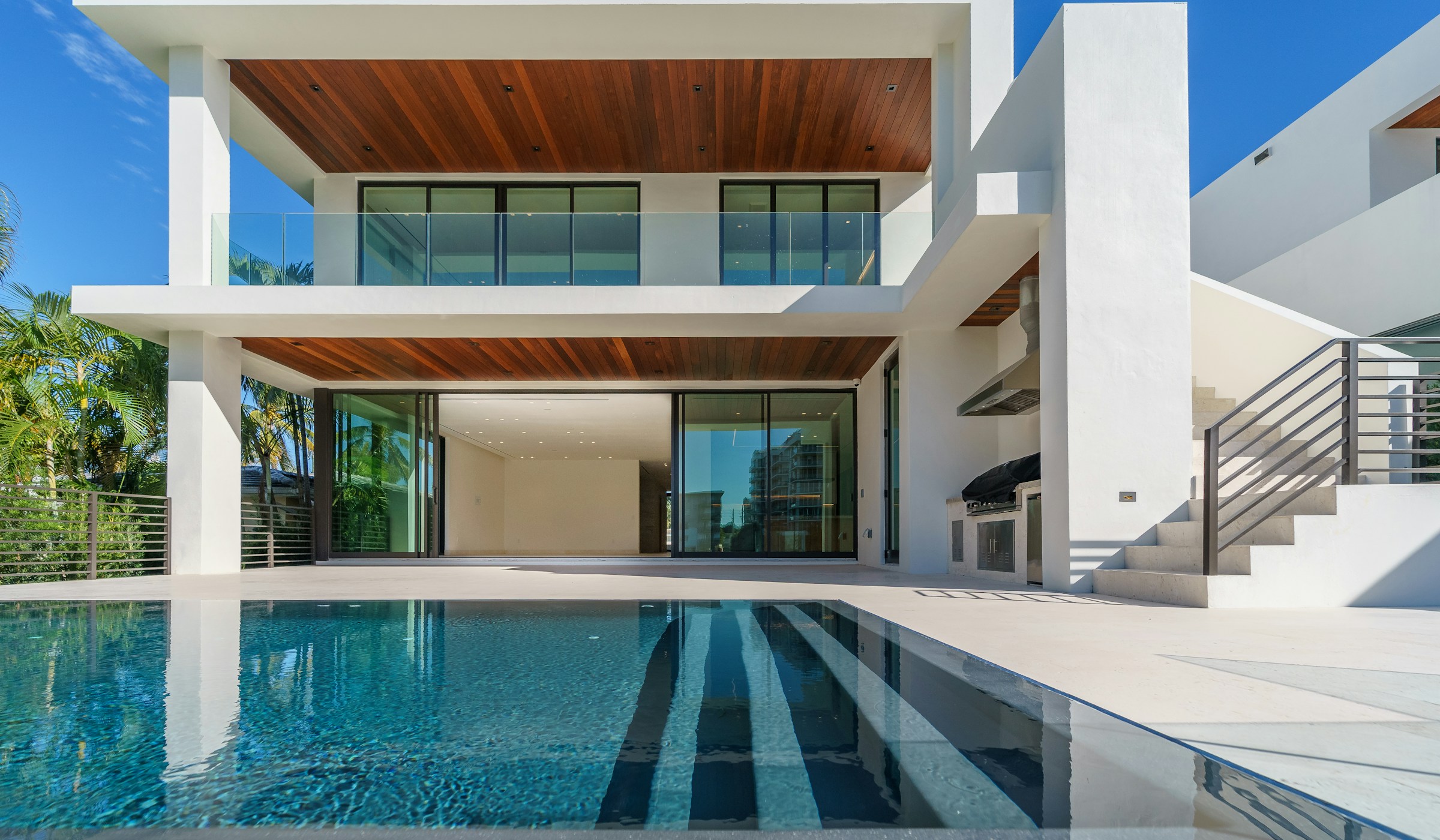 βιλα ομορφη